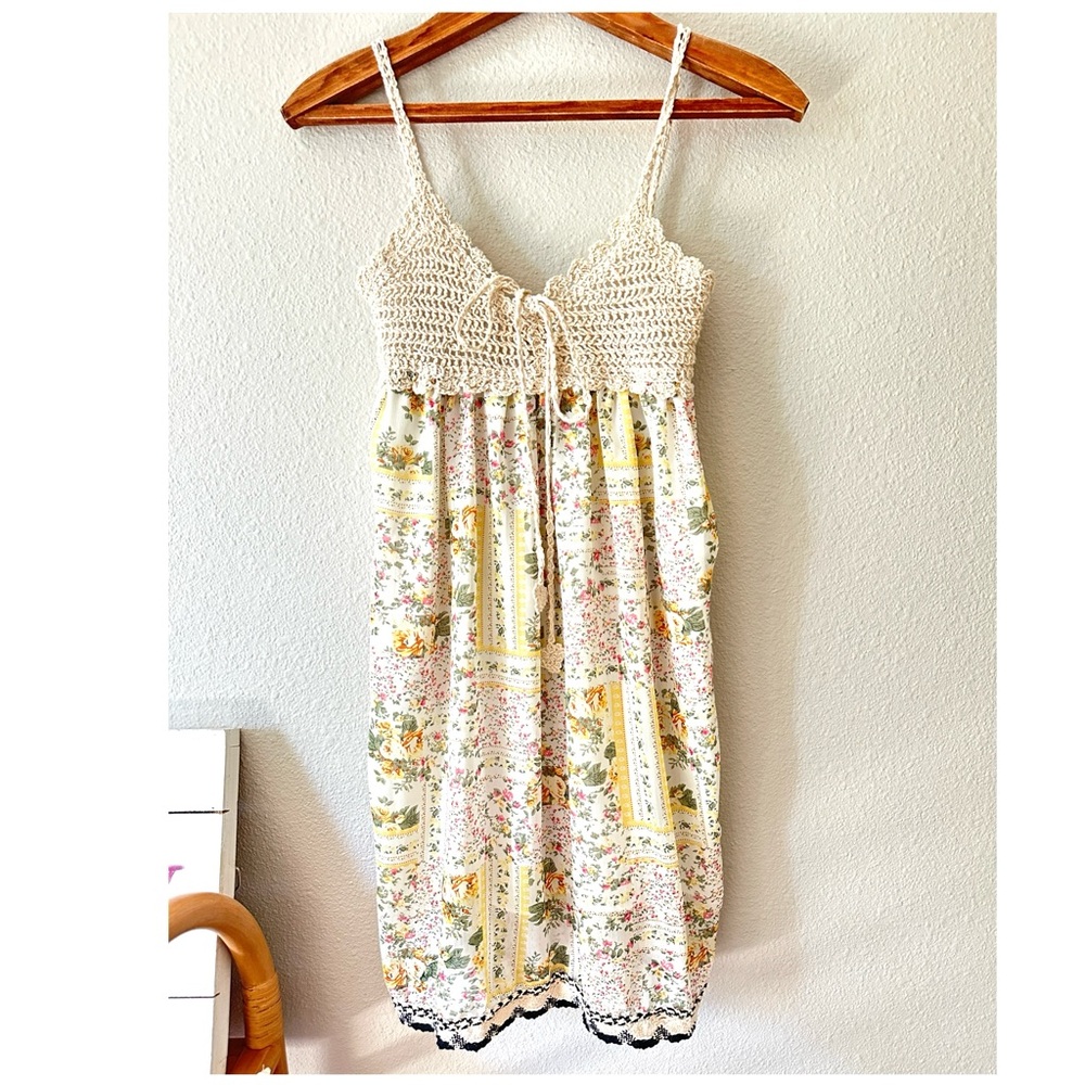 Nordstrom Cream and Pink Sleeveless Sundress